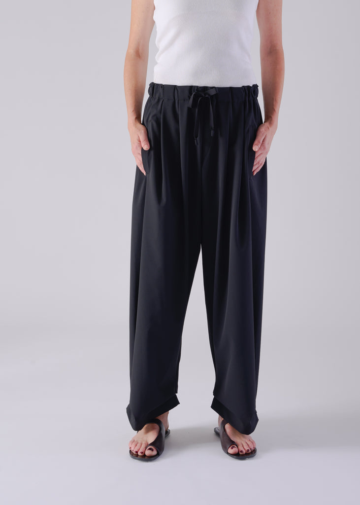 NIRVANA TUCKED HEM TROUSERS