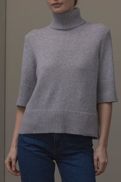 turtleneck-sweater 1/2